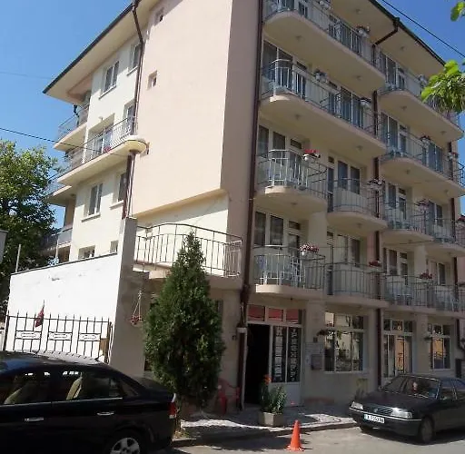 Peshev Family 3* Nessebar