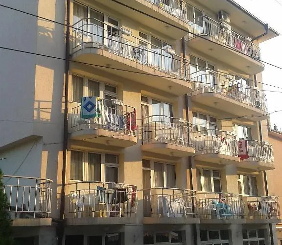 Peshev Family Hotel Nessebar