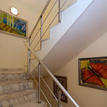 Szálloda Peshev Family 3*